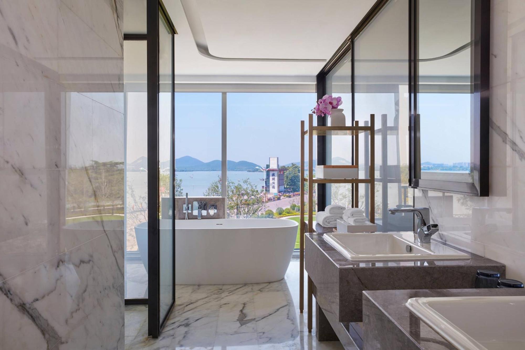 Xuzhou Marriott Hotel Lakeview Exterior foto